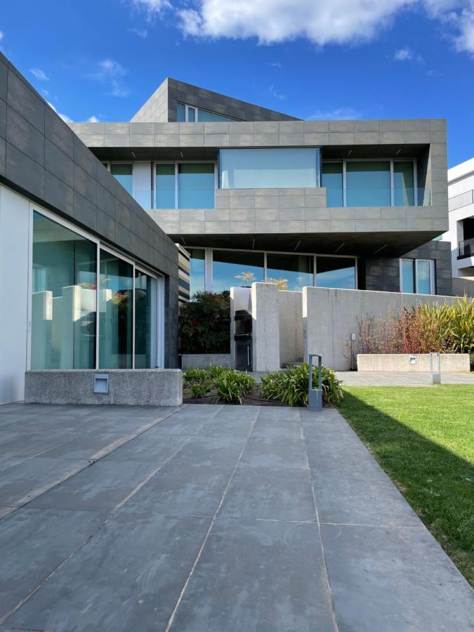 Tres Prismas Exclusive Villa Sarria Exteriör bild