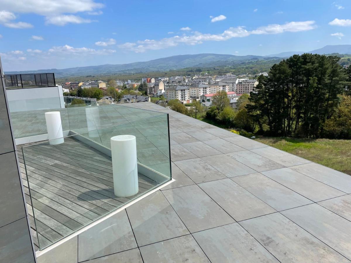 Tres Prismas Exclusive Villa Sarria Exteriör bild