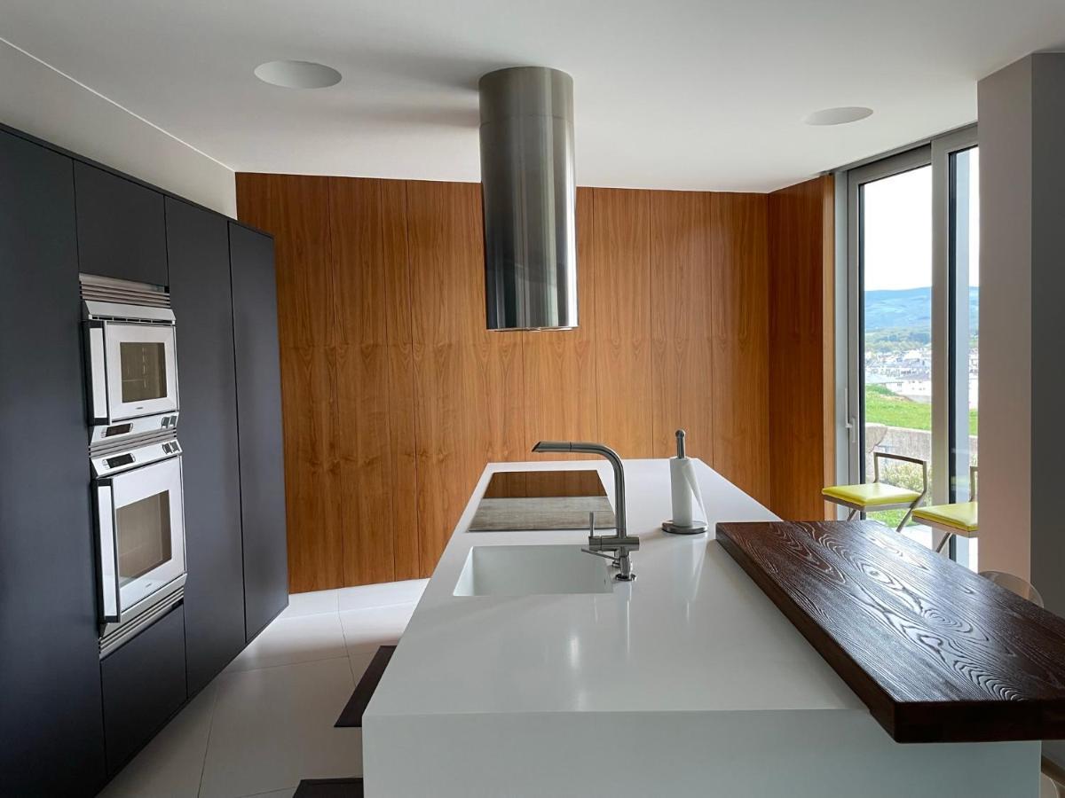 Tres Prismas Exclusive Villa Sarria Exteriör bild