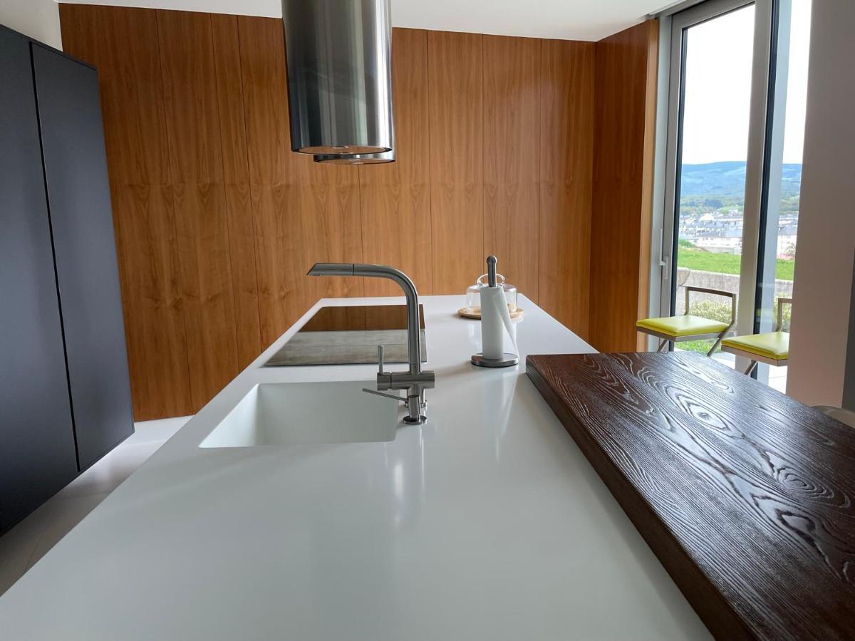 Tres Prismas Exclusive Villa Sarria Exteriör bild